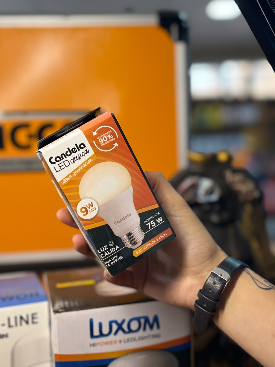 Lampara 9w Luz Fria E27 Candela- Reemplaza 75w